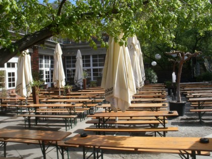 Foto: Golgatha  Biergarten im Viktoriapark